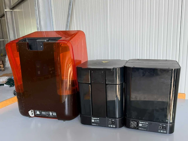 Formlabs form 3 - form wash en formcure - 3d printing machine - afbeelding 3 van  7