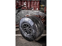 Formule 1-auto van gerecycled metaal - afbeelding 10 van  12