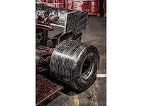 Formule 1-auto van gerecycled metaal - afbeelding 7 van  12