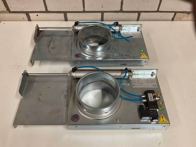 Formule air pneumatische afsluitklep (2x) - afbeelding 1 van  4