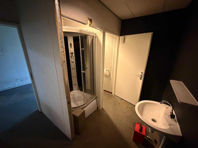 Formulebouw demontabel unitpark / modulaire unit (8x) - afbeelding 16 van  18