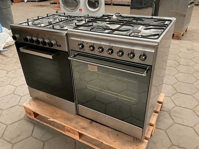 Fornuis 1x glem 1x smeg (2x) - afbeelding 1 van  5
