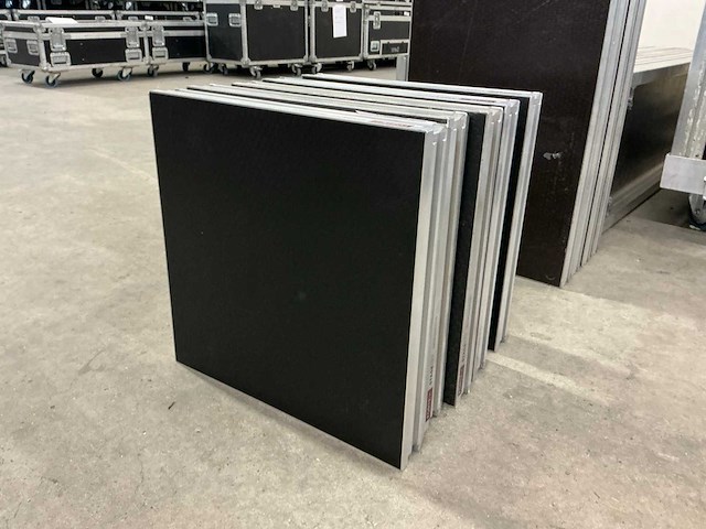Fortex stage 750 0,5x0,5m podiumdeel (6x) - afbeelding 1 van  6