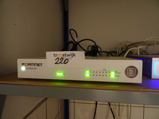 Fortinet - fortigate 60f - firewall - afbeelding 1 van  1