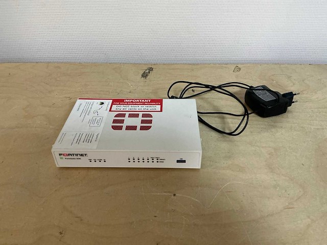 Fortinet fg-50e firewall - afbeelding 1 van  4