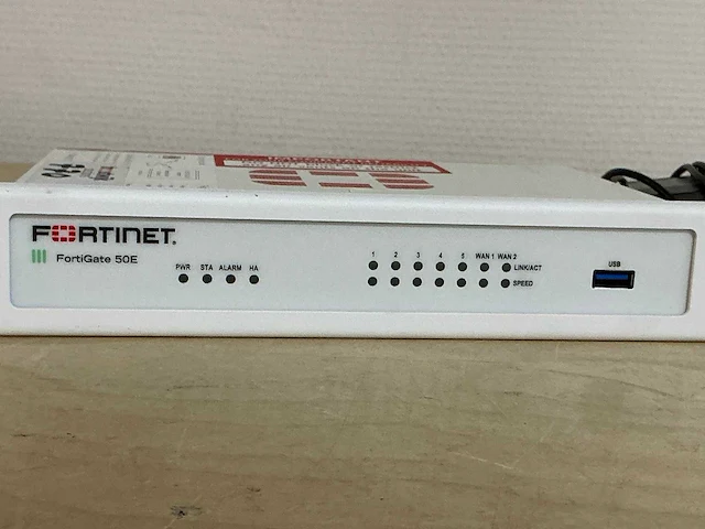 Fortinet fg-50e firewall - afbeelding 2 van  4
