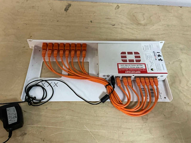 Fortinet fg-50e firewall - afbeelding 3 van  3