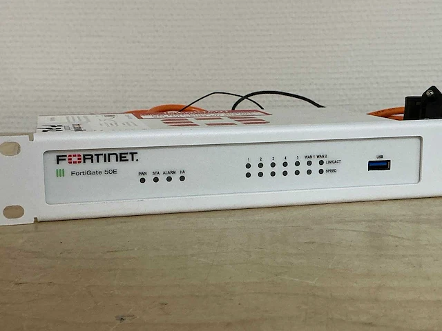 Fortinet fg-50e firewall - afbeelding 2 van  4