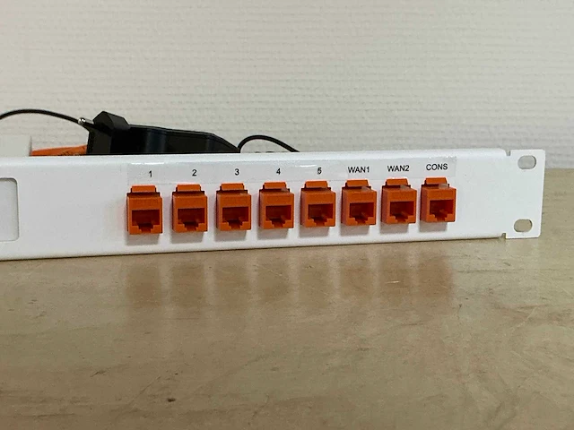 Fortinet fg-50e firewall - afbeelding 3 van  4