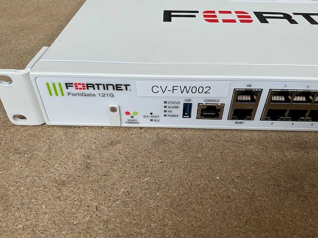 Fortinet fortigate 121g firewall - afbeelding 2 van  4
