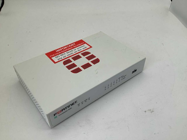 Fortinet fortigate 50e firewall - afbeelding 1 van  5