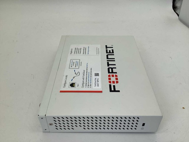 Fortinet fortigate 60e firewall - afbeelding 3 van  5