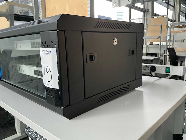 Fortinet fortiswitch 124f-poe 24-poorts gigabit switch (2x) - afbeelding 6 van  6