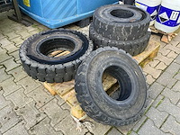 Forza volrubber heftruck bandenset - afbeelding 1 van  5