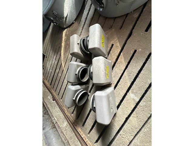 Fos - 2020 - 470 - waterdichte dome - lichttechniek (4x) - afbeelding 4 van  4