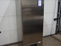 Foster - afbeelding 1 van  9