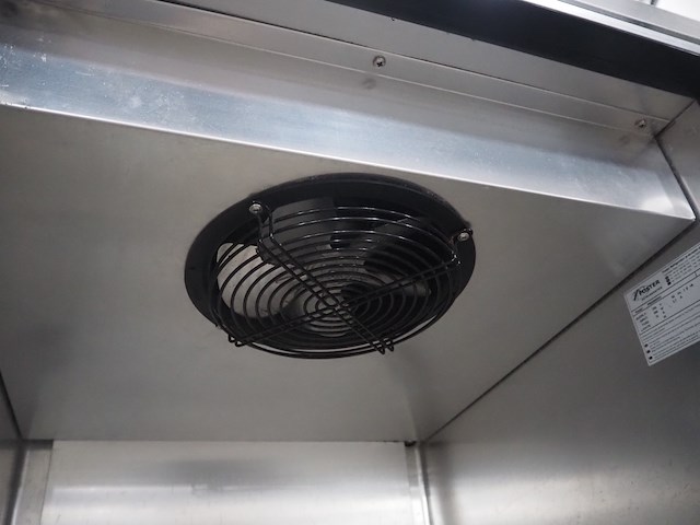 Foster - afbeelding 7 van  9