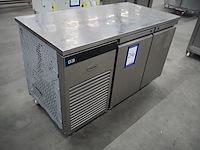 Foster - afbeelding 2 van  8