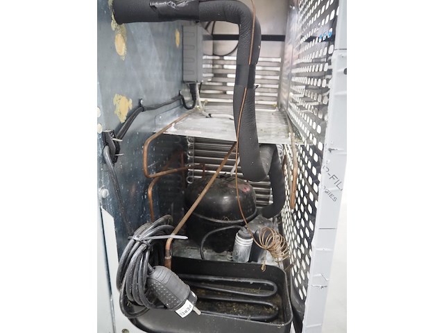 Foster - afbeelding 7 van  8