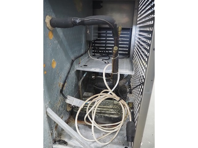 Foster - afbeelding 6 van  8