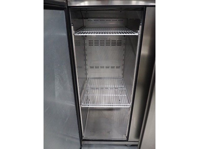 Foster - afbeelding 4 van  6