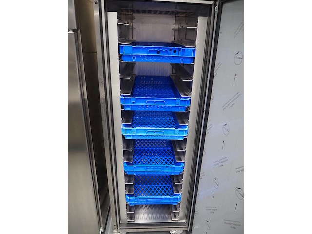 Foster - afbeelding 3 van  7