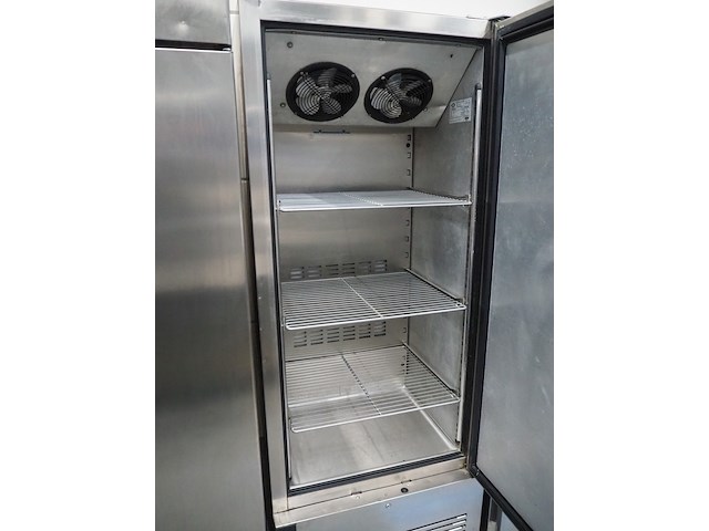 Foster - afbeelding 3 van  6