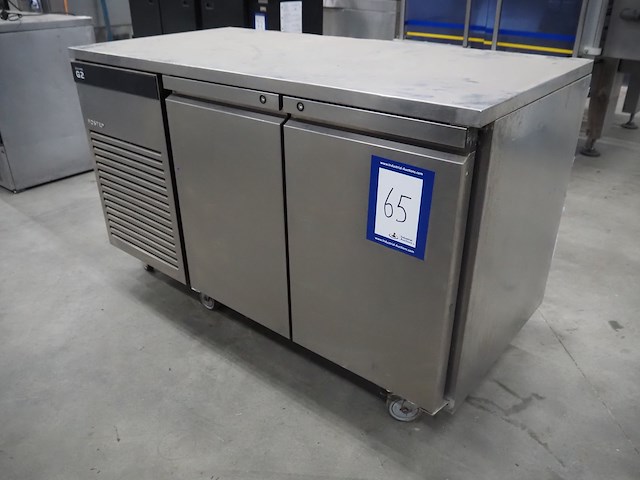 Foster - afbeelding 1 van  7