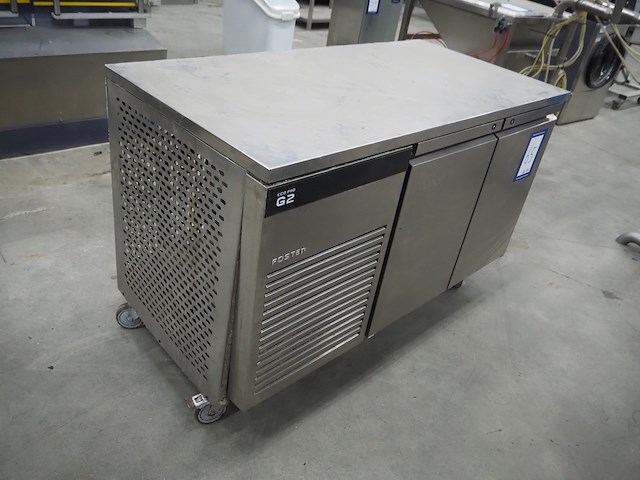 Foster - afbeelding 2 van  7