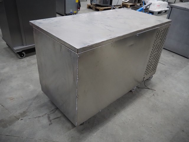 Foster - afbeelding 3 van  7