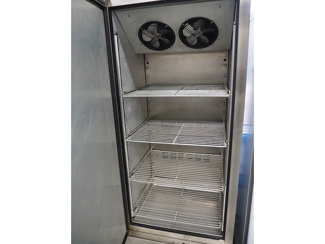 Foster - afbeelding 3 van  6