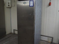 Foster - afbeelding 1 van  7