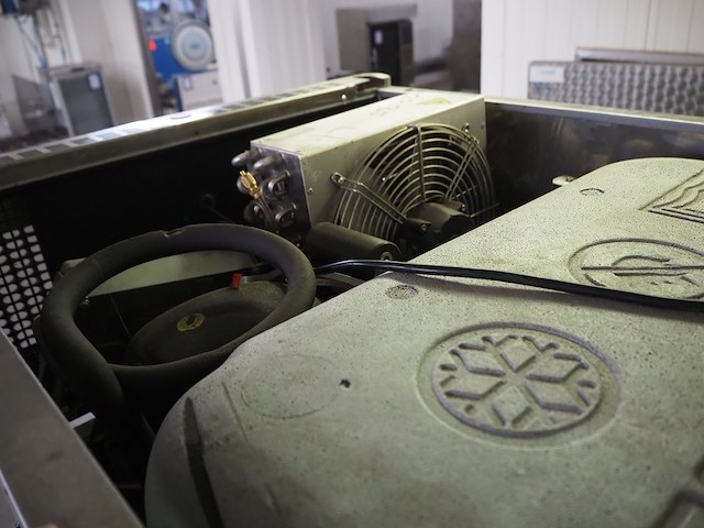 Foster - afbeelding 6 van  7