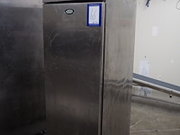 Foster - afbeelding 1 van  6