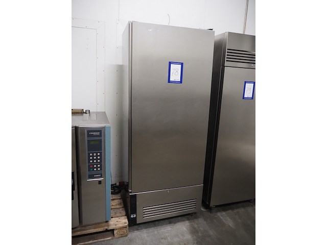 Foster - afbeelding 2 van  8