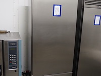 Foster - afbeelding 2 van  8