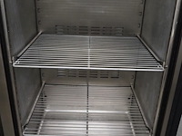 Foster - afbeelding 5 van  8