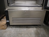 Foster - afbeelding 7 van  8