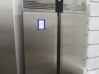 Foster - afbeelding 1 van  9