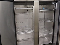 Foster - afbeelding 3 van  9