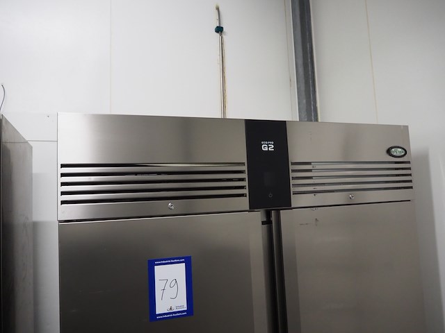 Foster - afbeelding 7 van  9