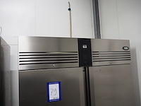 Foster - afbeelding 7 van  9