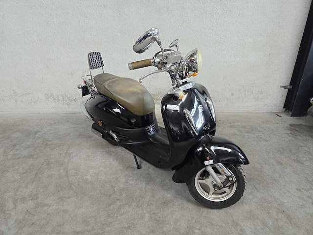 Fosti - snor scooter - retro - moped 4t 25km uitvoering d499hj - afbeelding 1 van  1