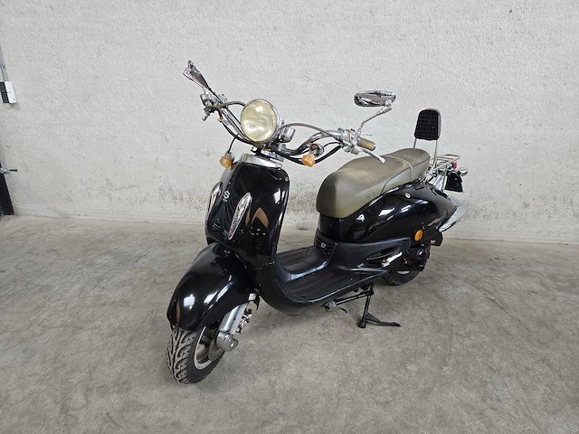 Fosti - snor scooter - retro - moped 4t 25km uitvoering d499hj - afbeelding 3 van  7