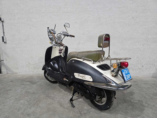 Fosti - snorscooter - grande retro - 4t 25km uitvoering f813bp - afbeelding 6 van  7