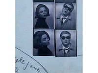 Foto andy warhol ‘met vriendin’ - afbeelding 1 van  5