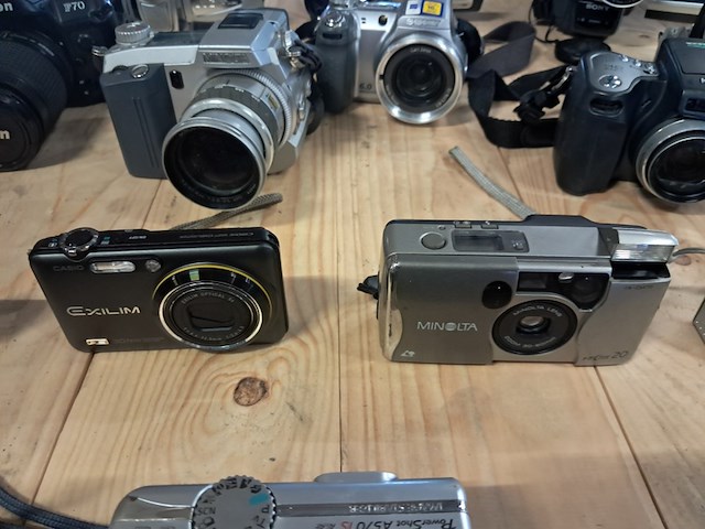 Foto camera's, samsung/nikon - afbeelding 5 van  26