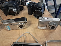 Foto camera's, samsung/nikon - afbeelding 6 van  26