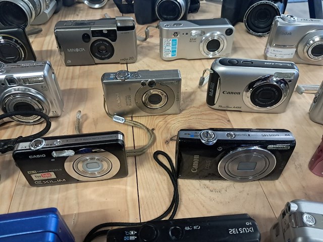 Foto camera's, samsung/nikon - afbeelding 10 van  26
