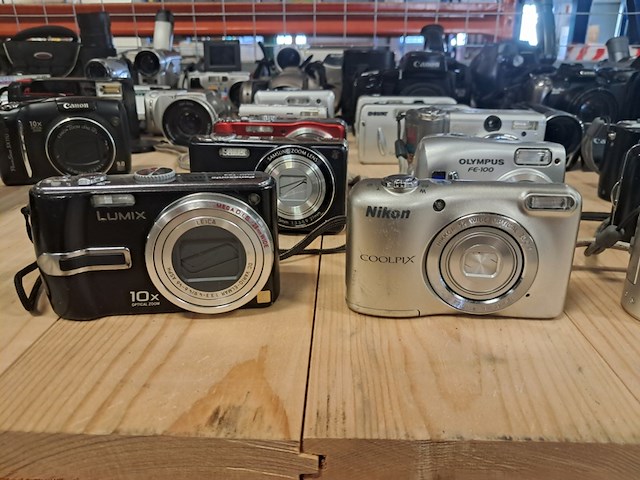 Foto camera's, samsung/nikon - afbeelding 17 van  26